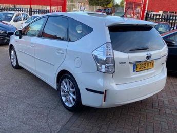 Toyota Prius T SPIRIT