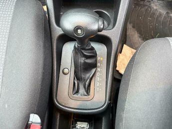 Vauxhall Zafira 1.8i 16v Life 5dr