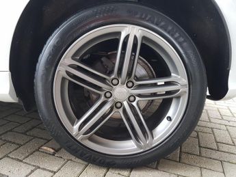 Audi Q5 TDI QUATTRO S LINE PLUS