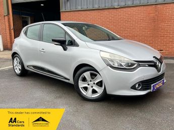 Renault Clio 1.2 16V Dynamique MediaNav Hatchback 5dr Petrol Manual Euro 5 (7