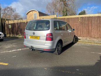 Volkswagen Touran SE TSI DSG