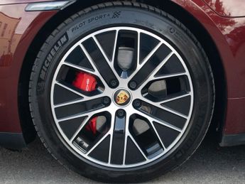 Porsche Taycan 4S - Turbo Alloys - Passenger Display - NEW PRICE