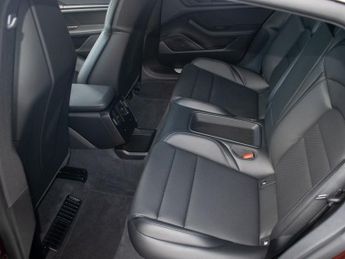 Porsche Taycan 4S - Turbo Alloys - Passenger Display - NEW PRICE