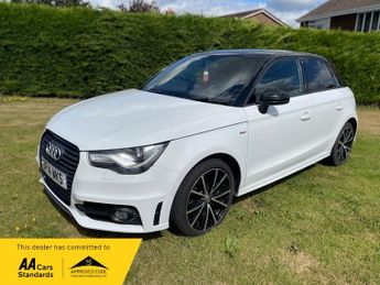 Audi A1 SPORTBACK TDI S LINE EDITION