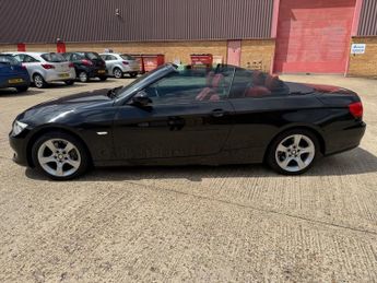 BMW 3 SERIES 2.0 320d SE Convertible 2dr Diesel Steptronic Euro 5 (184 ps)