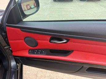 BMW 3 SERIES 2.0 320d SE Convertible 2dr Diesel Steptronic Euro 5 (184 ps)