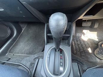 Honda Jazz I-VTEC ES PLUS AUTOMATIC