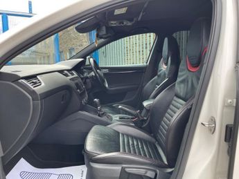 Skoda Octavia VRS 2.0 TDI DSG Euro 6 S-A