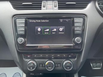 Skoda Octavia VRS 2.0 TDI DSG Euro 6 S-A