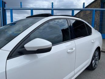 Skoda Octavia VRS 2.0 TDI DSG Euro 6 S-A