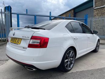 Skoda Octavia VRS 2.0 TDI DSG Euro 6 S-A