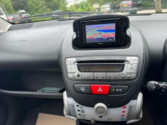 Toyota AYGO VVT-I MOVE WITH STYLE MM