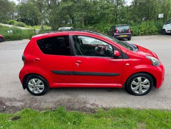 Toyota AYGO VVT-I MOVE WITH STYLE MM