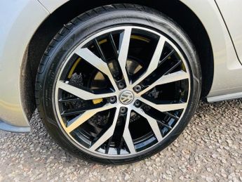 Volkswagen Golf GTD TDI DSG