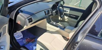 Jaguar XF V6 PORTFOLIO