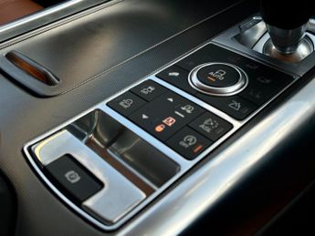 Land Rover Range Rover Sport SDV6 HSE DYNAMIC