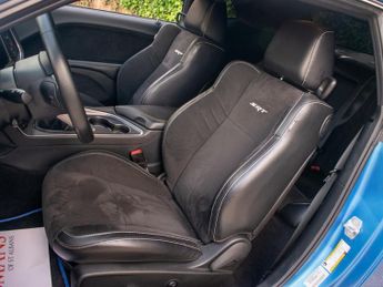 Dodge Challenger SRT 6.4L V8 Hemi - Harman Kardon - Manual Gearbox