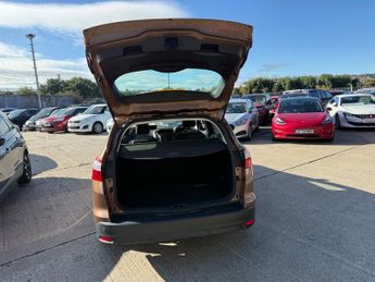 Ford Focus 1.6 Zetec Powershift Euro 5 5dr