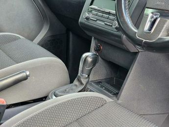 Volkswagen Touran 2.0 TDI SE DSG Euro 5 5dr