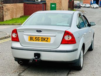 Ford Focus GHIA 16V