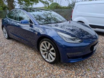 Tesla Model 3 LONG RANGE AWD