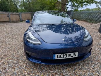 Tesla Model 3 LONG RANGE AWD