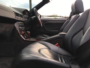 Mercedes SL Class SL320
