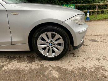 BMW 1 SERIES 2.0 118i SE Steptronic Euro 4 5dr