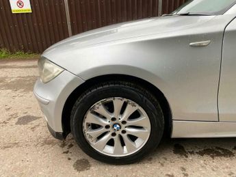 BMW 1 SERIES 2.0 118i SE Steptronic Euro 4 5dr