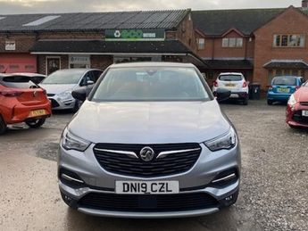 Vauxhall Grandland SPORT NAV S/S STUNNING LOOKING SUV WITH A GOOD SPECIFICATION & G
