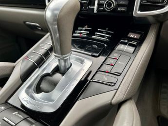 Porsche Cayenne D V6 TIPTRONIC