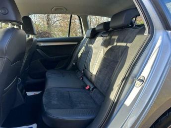 Skoda Octavia 1.6 TDI Elegance DSG Euro 5 (s/s) 5dr