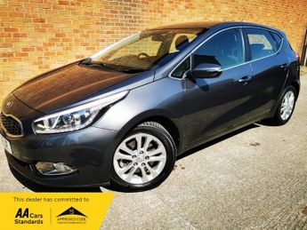 Kia Ceed 1.4 2 Hatchback 5dr Petrol Manual Euro 5 (98 bhp)