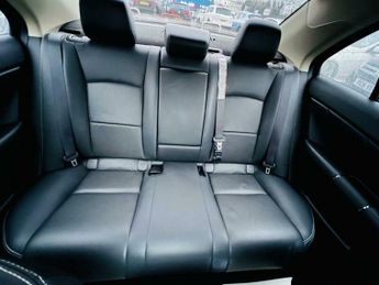 Suzuki Kizashi 2.4 16V Sport CVT 4WD Euro 5 4dr