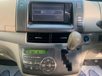 Toyota Estima 2.4 E-Four X Hybrid