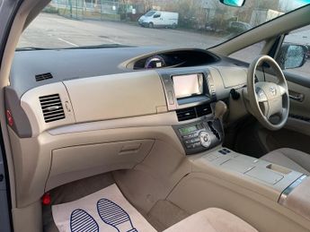 Toyota Estima 2.4 E-Four X Hybrid