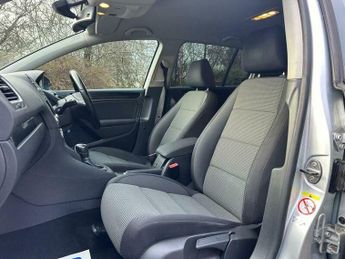 Volkswagen Golf 1.6 TDI Match DSG Euro 5 5dr