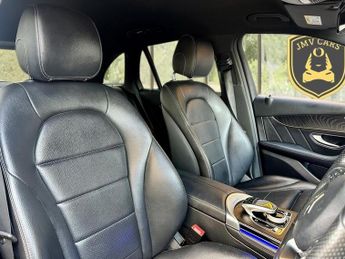 Mercedes GLC Class GLC 220 D 4MATIC AMG LINE