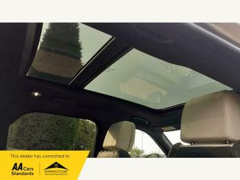 Land Rover Range Rover Velar 2.0 D240 R-Dynamic HSE Auto 4WD Euro 6 (s/s) 5dr