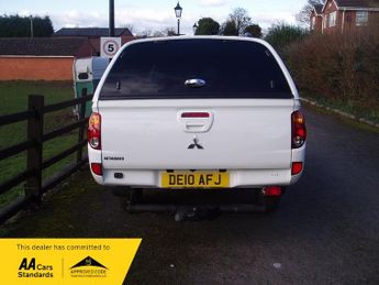 Mitsubishi L200 DI-D 4X4 4LIFE LB DCB