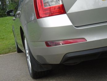Skoda Octavia ELEGANCE TSI DSG