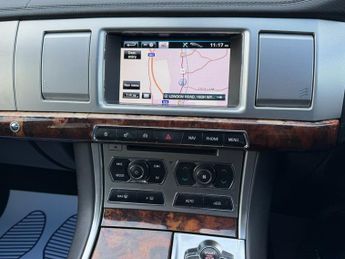 Jaguar XF 2.2d SE Business Sportbrake 5dr Diesel Auto Euro 5 (s/s) (163 ps