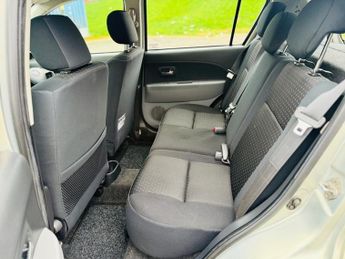 Daihatsu Sirion SE