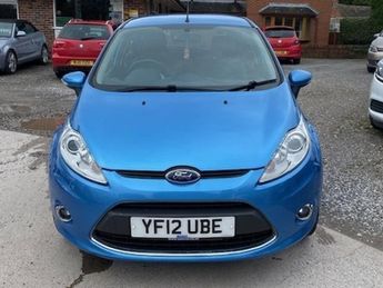 Ford Fiesta ZETEC - GREAT FIRST CAR!! LOW INSURANCE & LOW MILEAGE!!!2 PREVIO