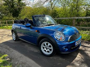 MINI Cooper COOPER 1 FORMER KEEPER FROM NEW WITH A LOW MILEAGE AND A DETAILE