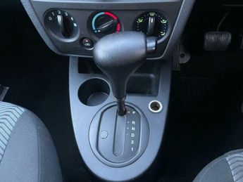 Ford Fusion 1.6 Plus Hatchback 5dr Petrol Automatic (181 g/km, 99 bhp)