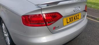 Audi A4 2.0 TFSI S line S Tronic quattro Euro 5 (s/s) 4dr