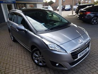 Peugeot 5008 BLUE HDI S/S ALLURE