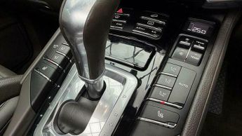 Porsche Cayenne 3.0 TD V6 TiptronicS 4WD Euro 6 (s/s) 5dr