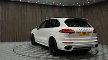 Porsche Cayenne 3.0 TD V6 TiptronicS 4WD Euro 6 (s/s) 5dr